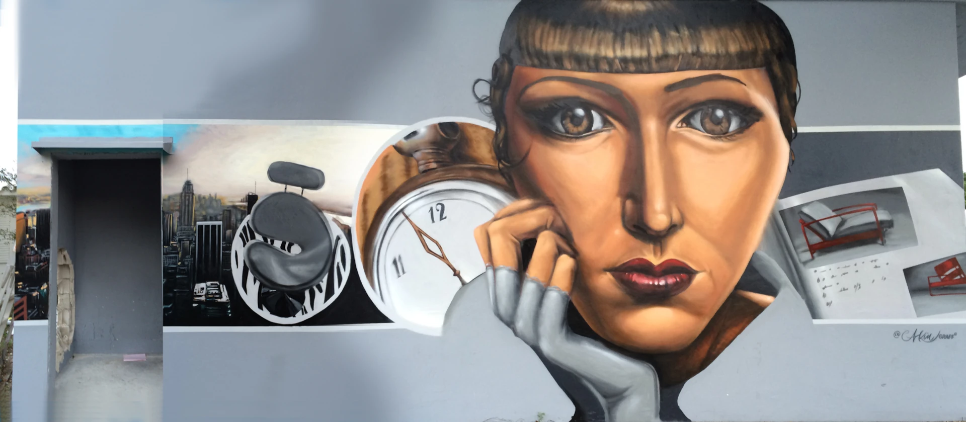 Commission painting created by Kin for two consignment furniture / accessories shops in Fort Lauderdale, Florida.