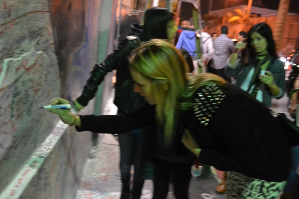 Art performance by Kin: During Valentine's Day