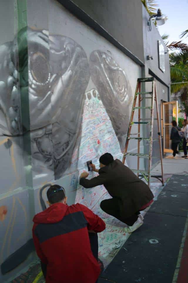 Art performance by Kin: During Valentine's Day