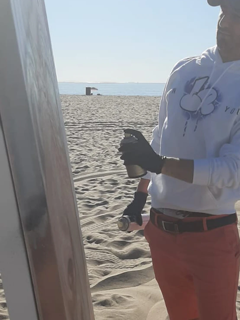 Wall art: Panda Life – Roots are not a Crime