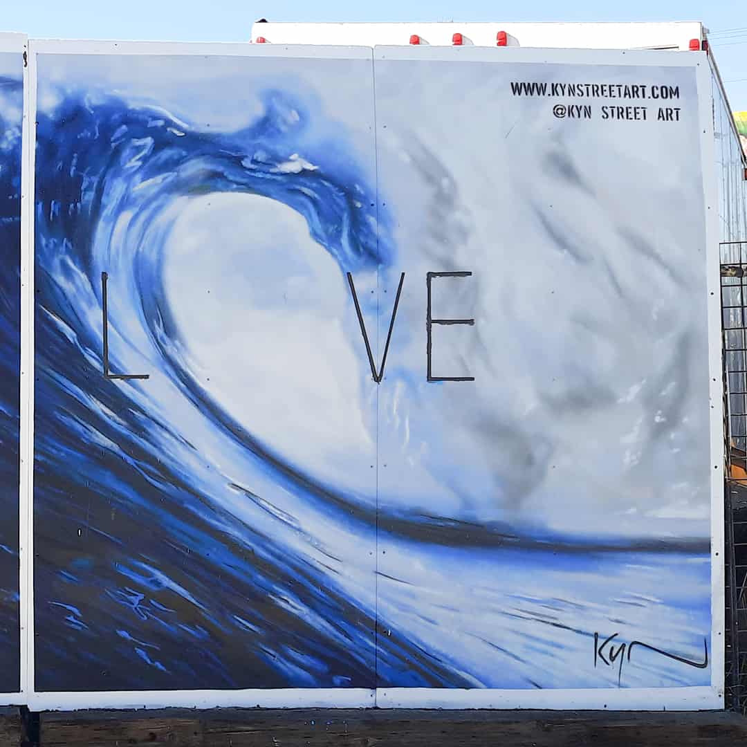 Wall painting: Love Wave - Kin Street Art