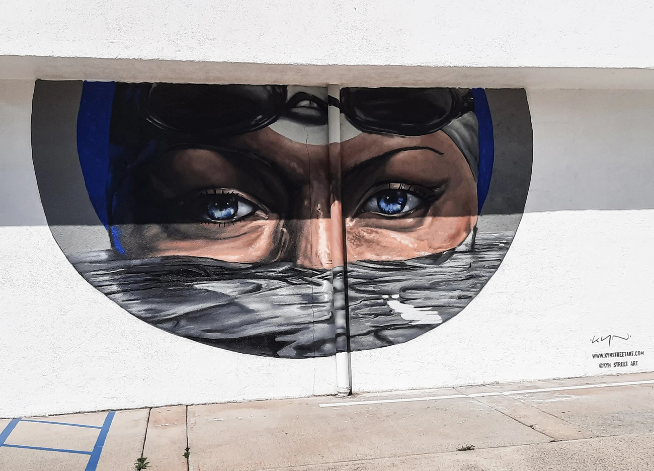 Mural painting Swimming on your dreams - Kin Street Art